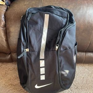 Nike elite hoops pro basketball backpack